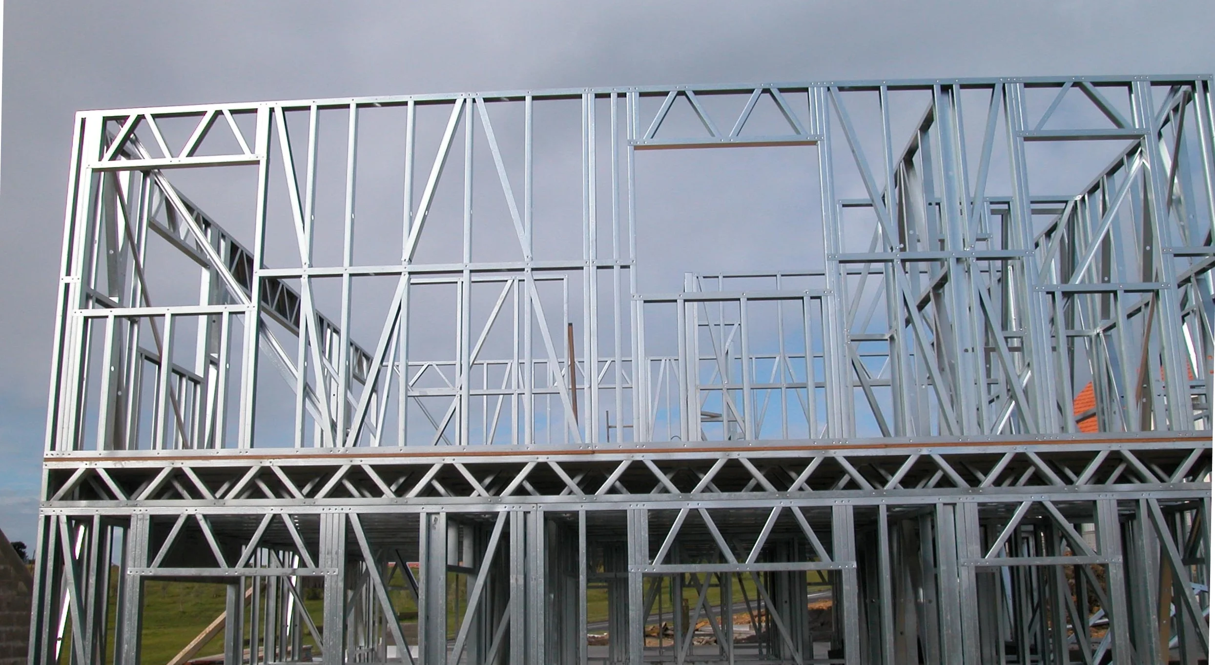 A look at floor joists made from Light Gauge Steel used for apartment buildings and commercial projects.